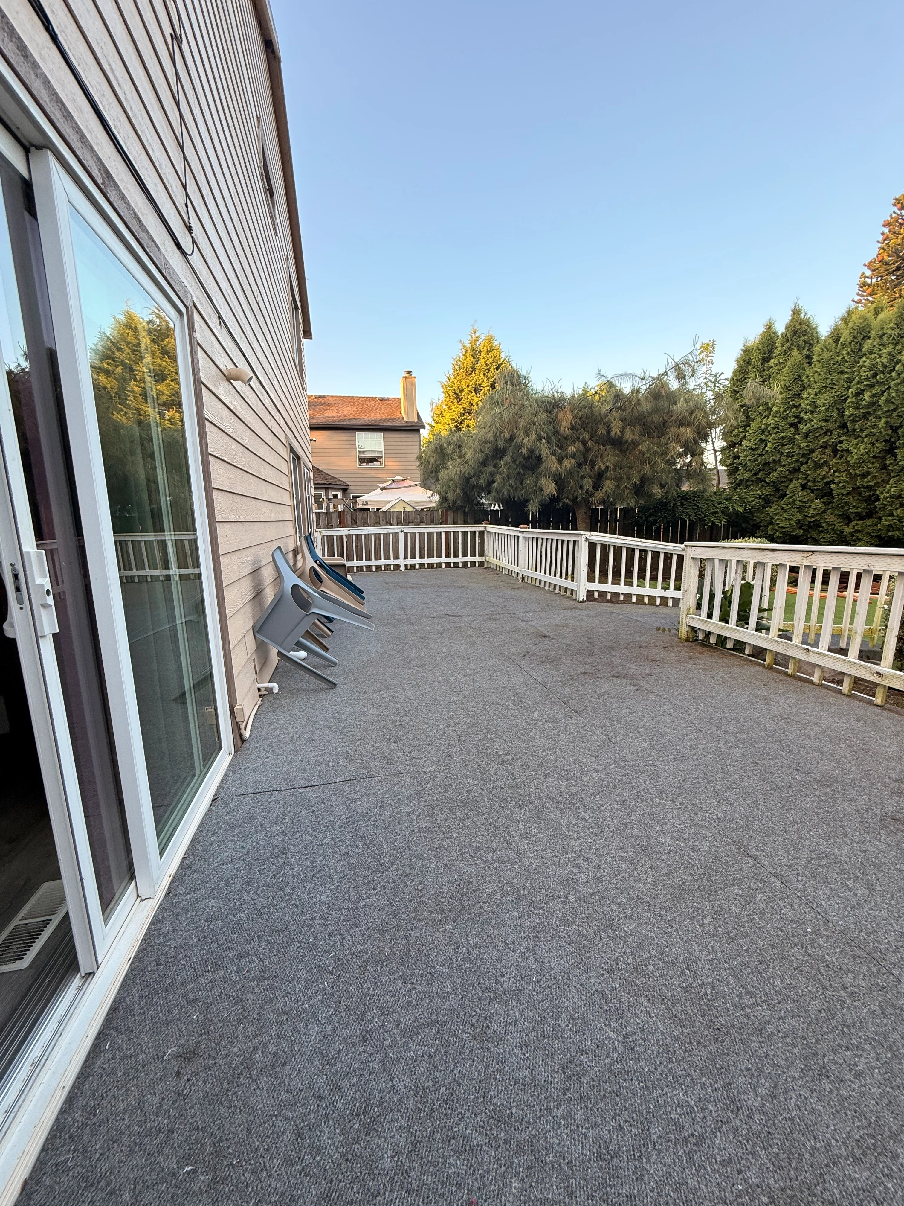 Aeternum Care outdoor deck